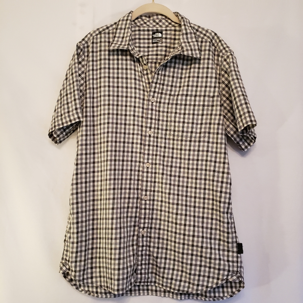 🤩The North Face Black/White Plad Top 🤩
